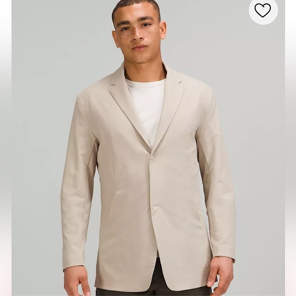 NWT LuluLemon Beige Men’s Venture Blazer, Size Medium (Sold Out Online) - Picture 1 of 10